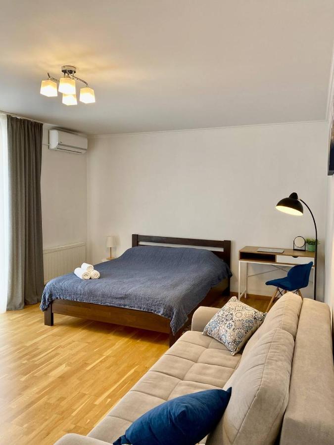 Cozy Apartment Next To The Park テルノーピリ エクステリア 写真