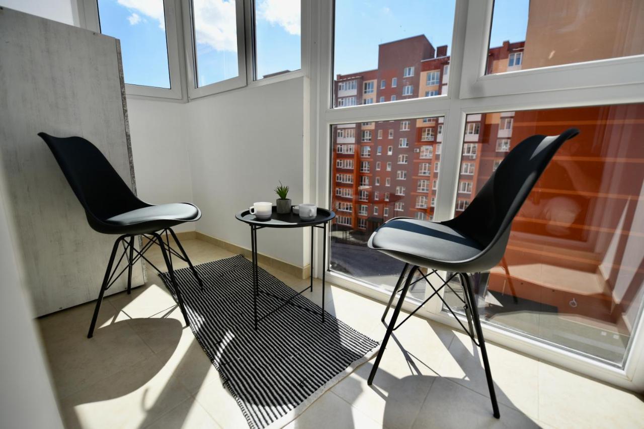Cozy Apartment Next To The Park テルノーピリ エクステリア 写真